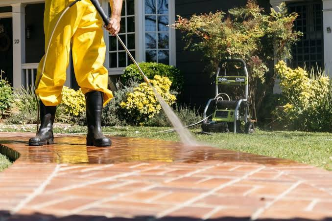  Discovering the Range of Services in Pressure Washing