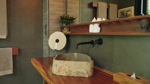 Earthy Bathroom.